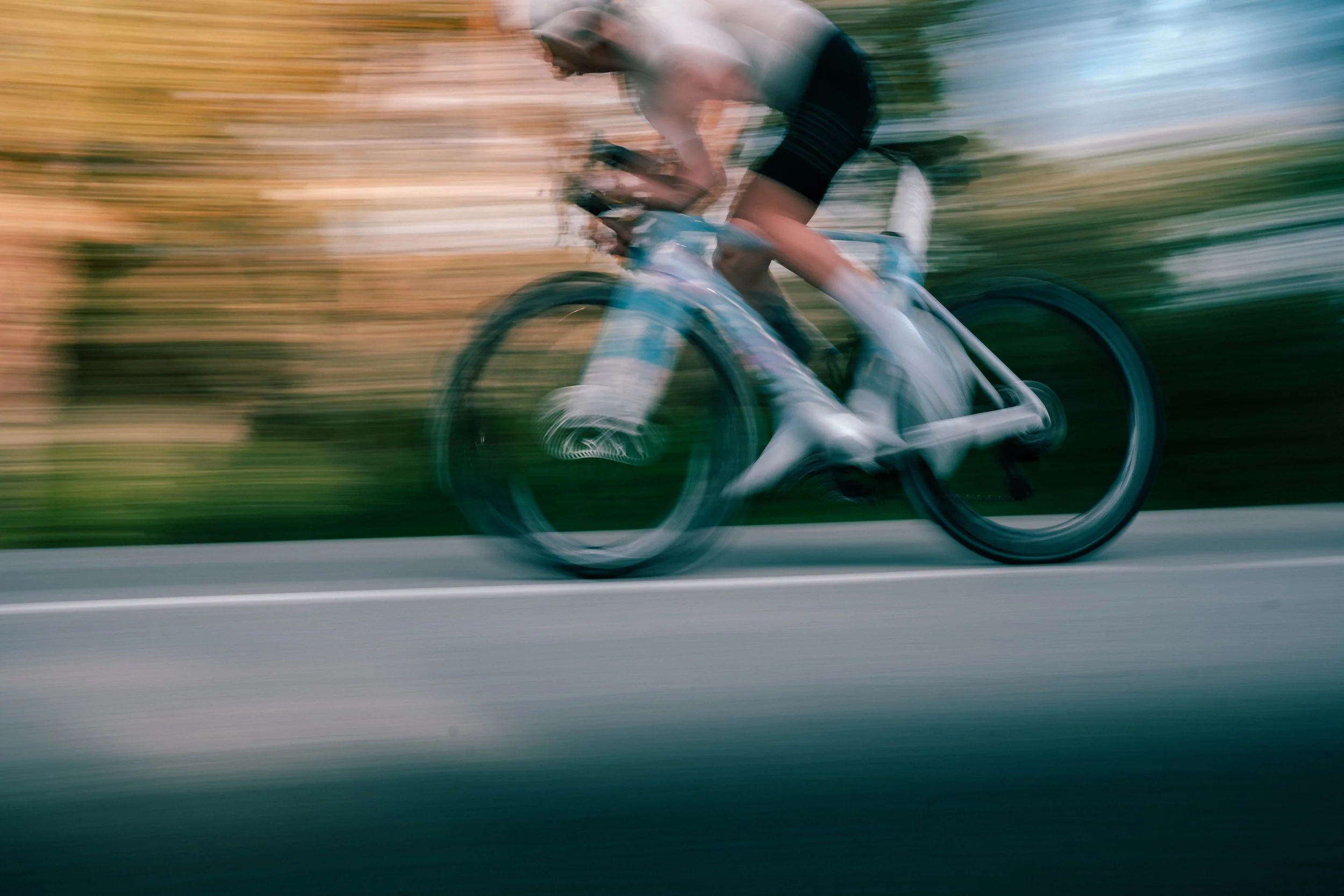 Why are Influencers &amp; Creators winning the budget war against Pro Athletes? 📉