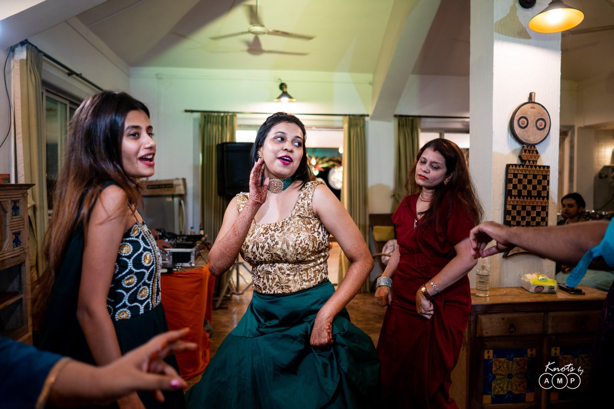 Intimate-Bengali-Wedding-at-Basho-Bougainvillea-Resort-Karjat-20-of-144.jpeg