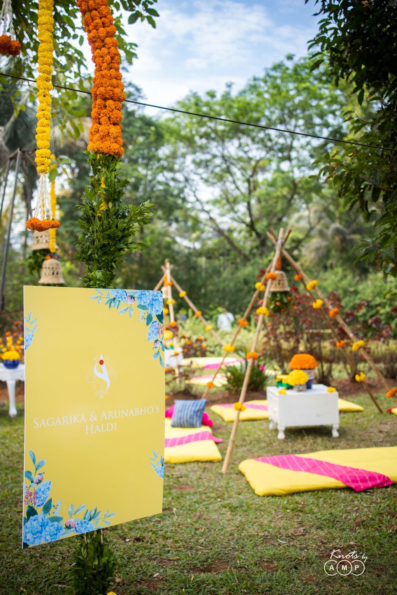 Intimate-Bengali-Wedding-at-Basho-Bougainvillea-Resort-Karjat-32-of-144.jpeg