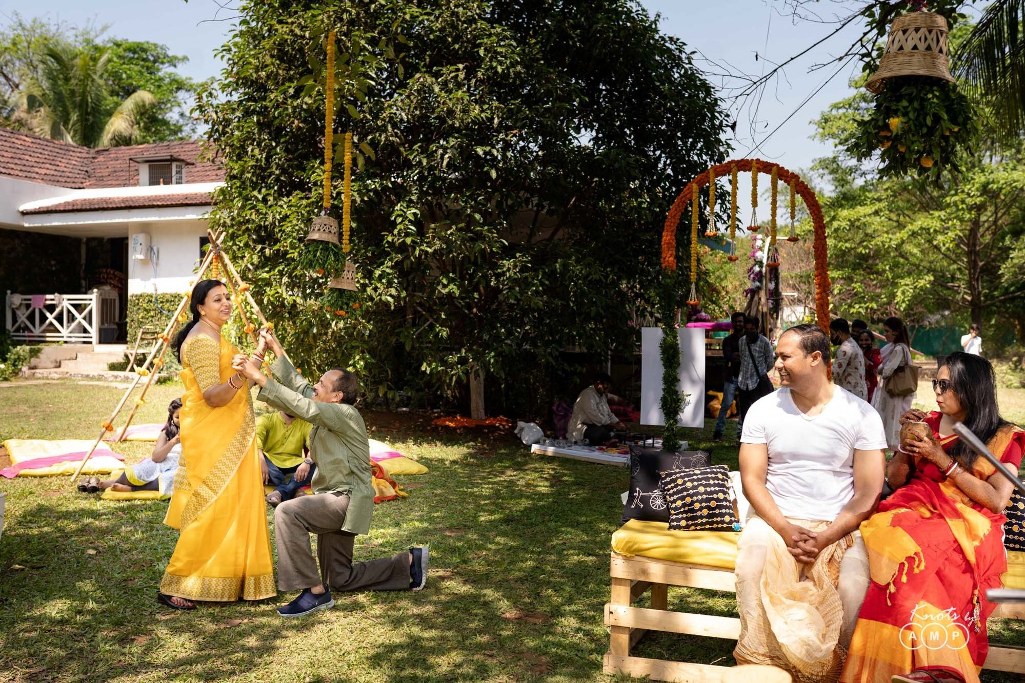 Intimate-Bengali-Wedding-at-Basho-Bougainvillea-Resort-Karjat-45-of-144.jpeg