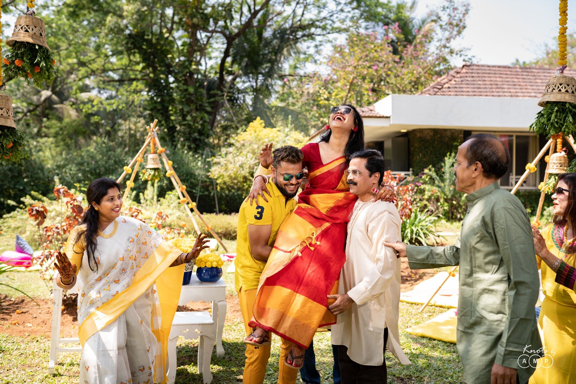 Intimate-Bengali-Wedding-at-Basho-Bougainvillea-Resort-Karjat-47-of-144.jpeg