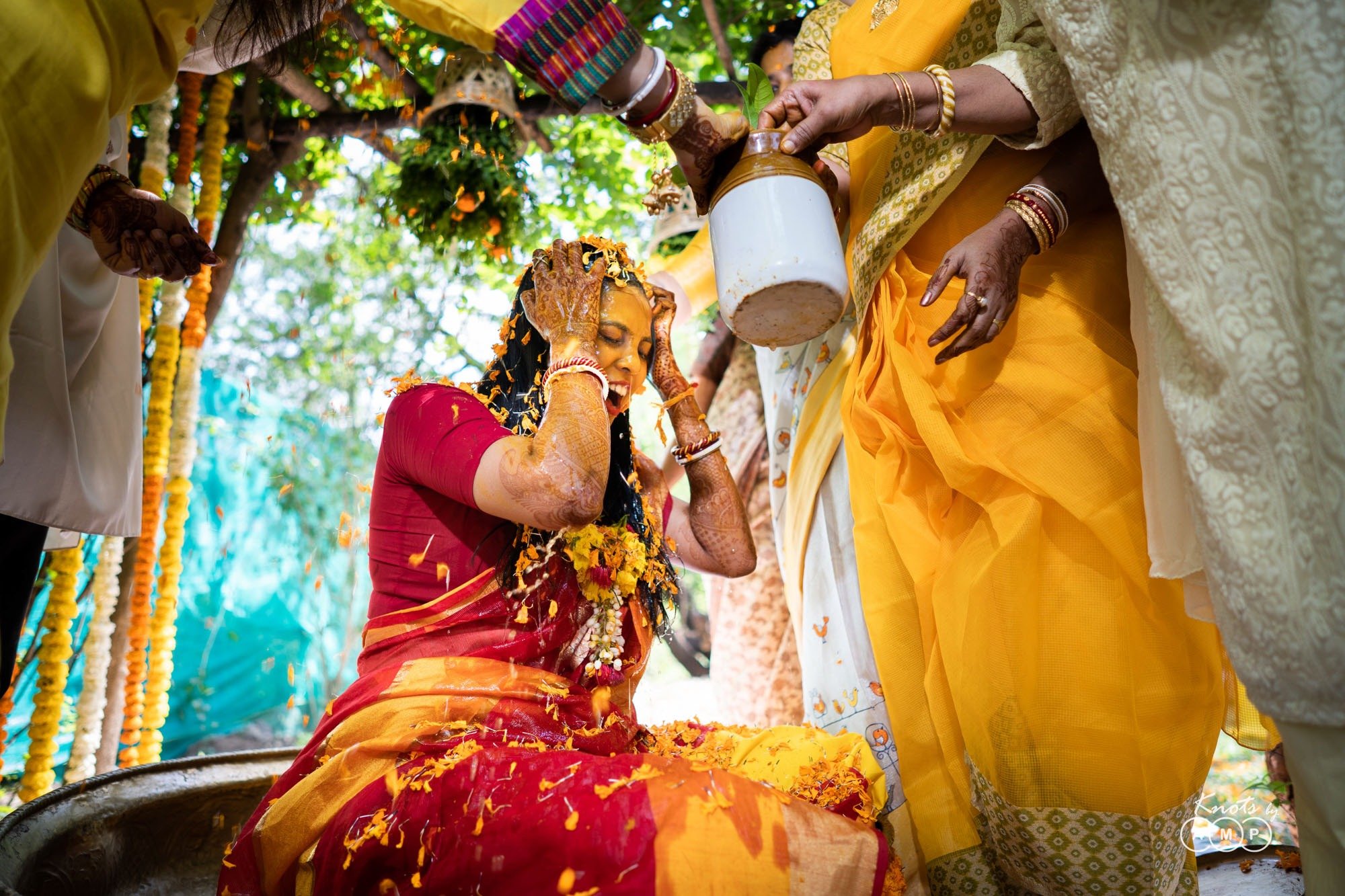 Intimate-Bengali-Wedding-at-Basho-Bougainvillea-Resort-Karjat-60-of-144.jpeg