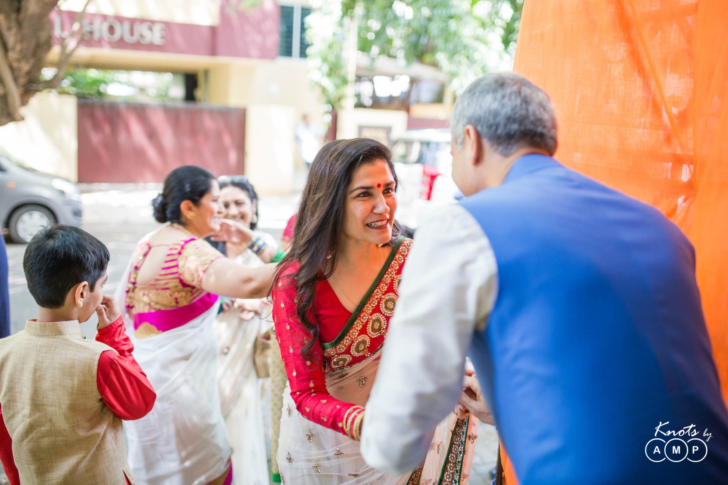 Engagement-at-Lakshmi-Narayan-templeVile-Parle-4.jpeg