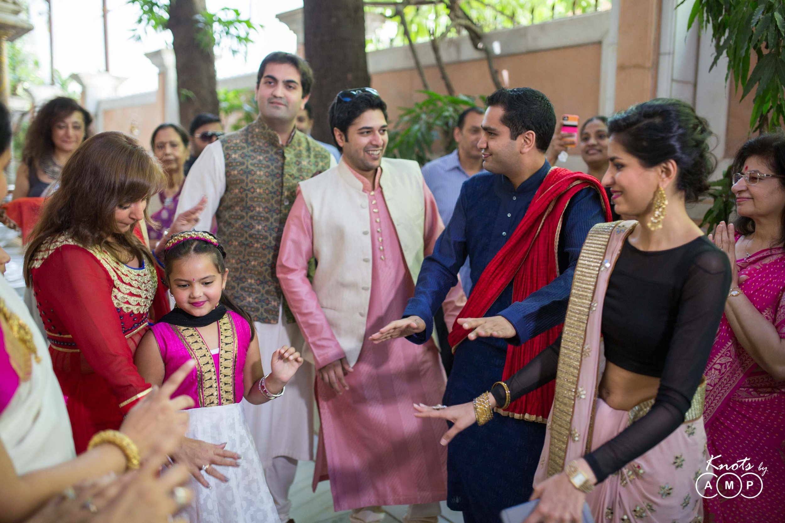 Engagement-at-Lakshmi-Narayan-templeVile-Parle-11.jpeg