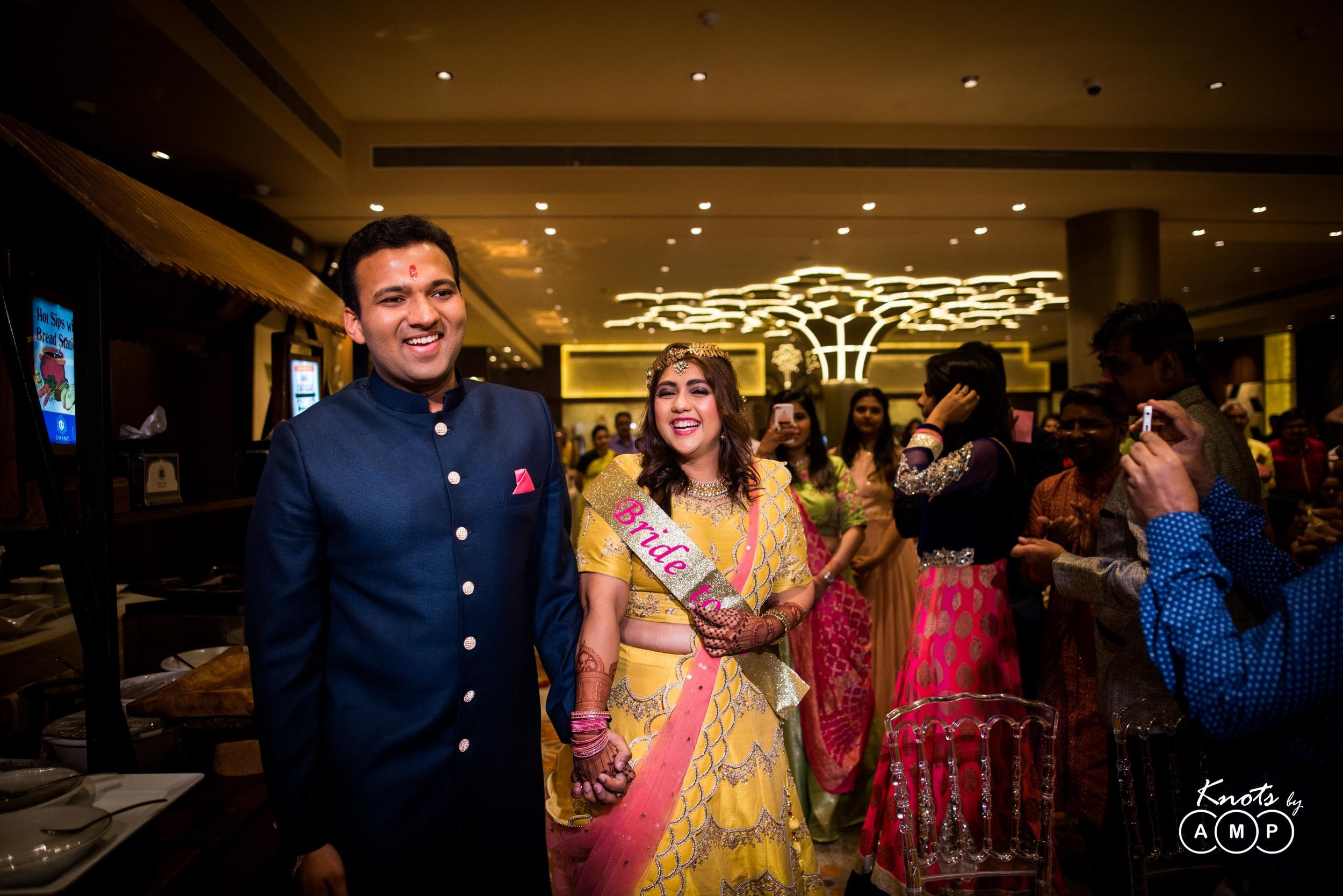 Gujarati-Engagement-in-Mumbai-18.jpeg