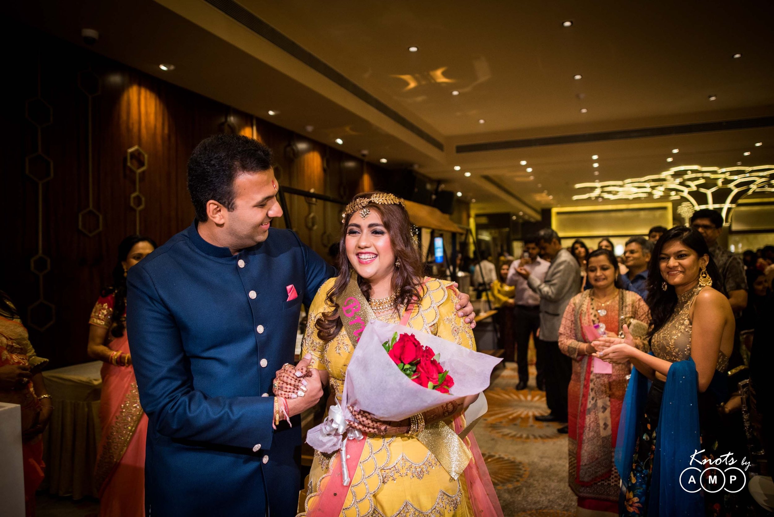 Gujarati-Engagement-in-Mumbai-20.jpeg
