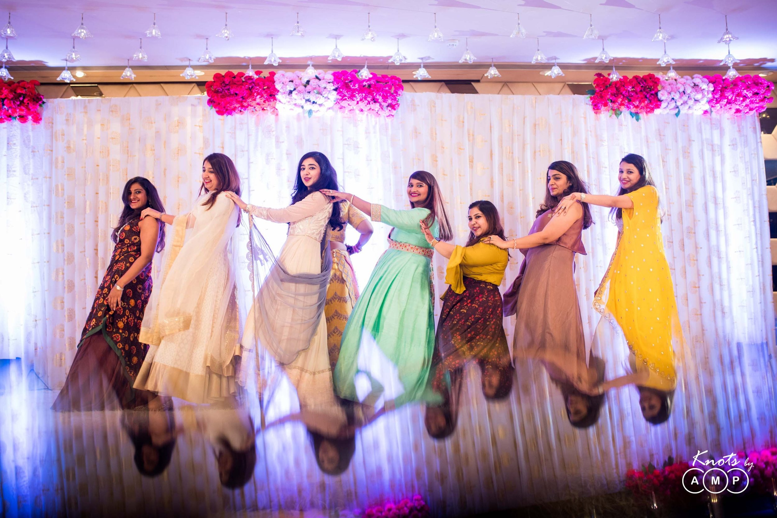 Gujarati-Engagement-in-Mumbai-31.jpeg