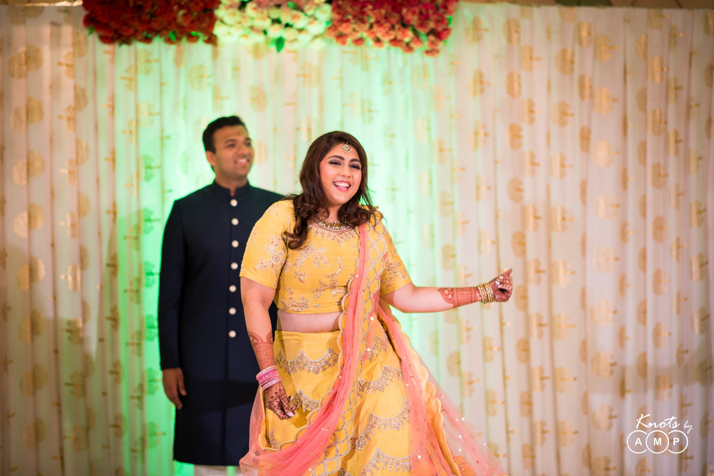 Gujarati-Engagement-in-Mumbai-36.jpeg