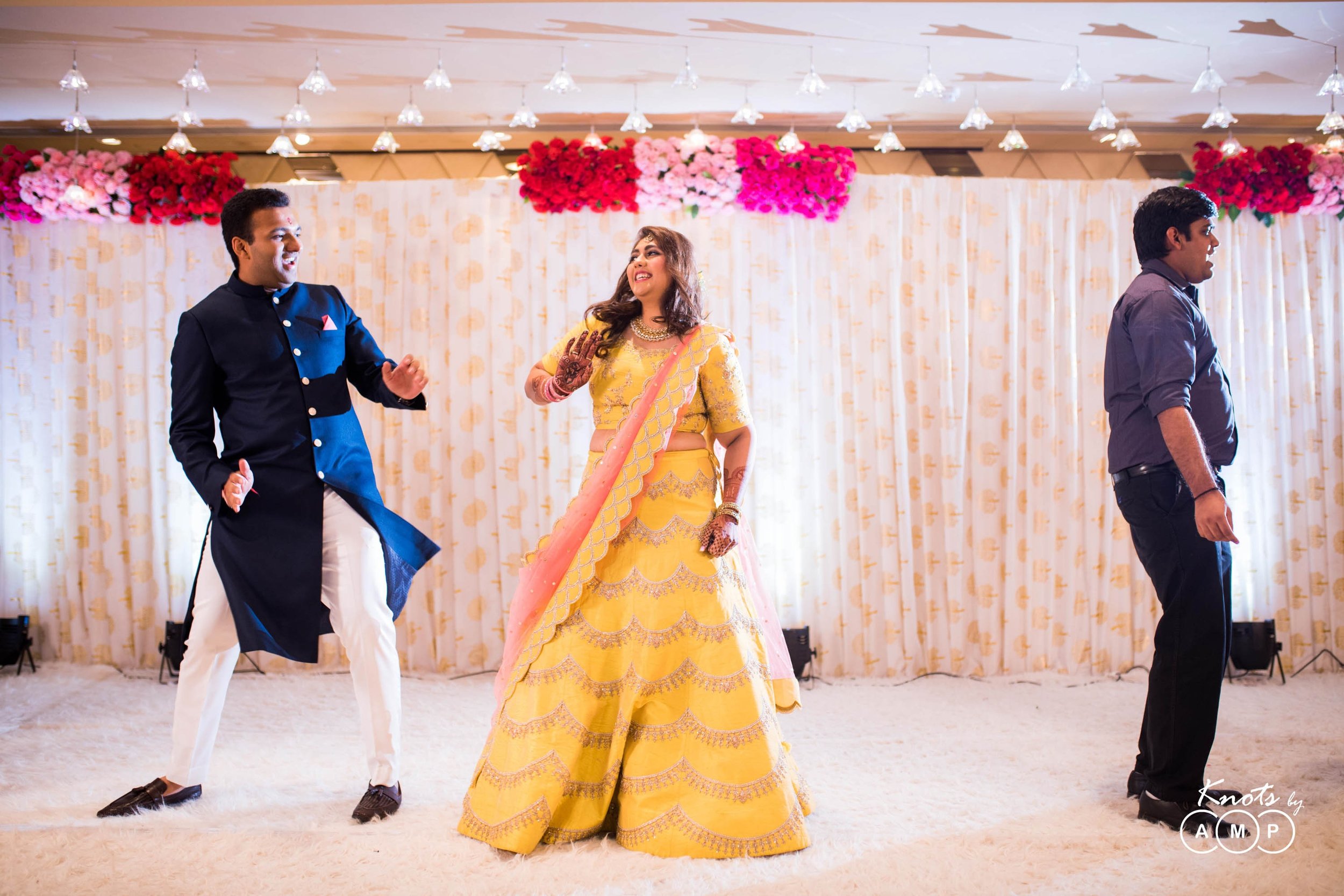 Gujarati-Engagement-in-Mumbai-37.jpeg