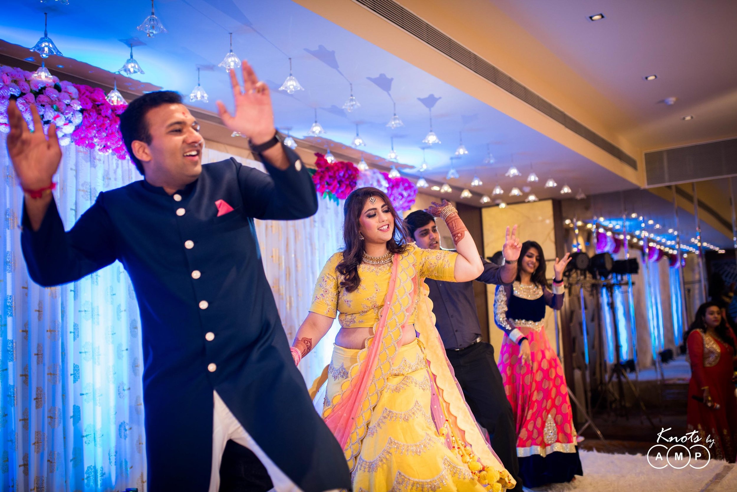Gujarati-Engagement-in-Mumbai-38.jpeg