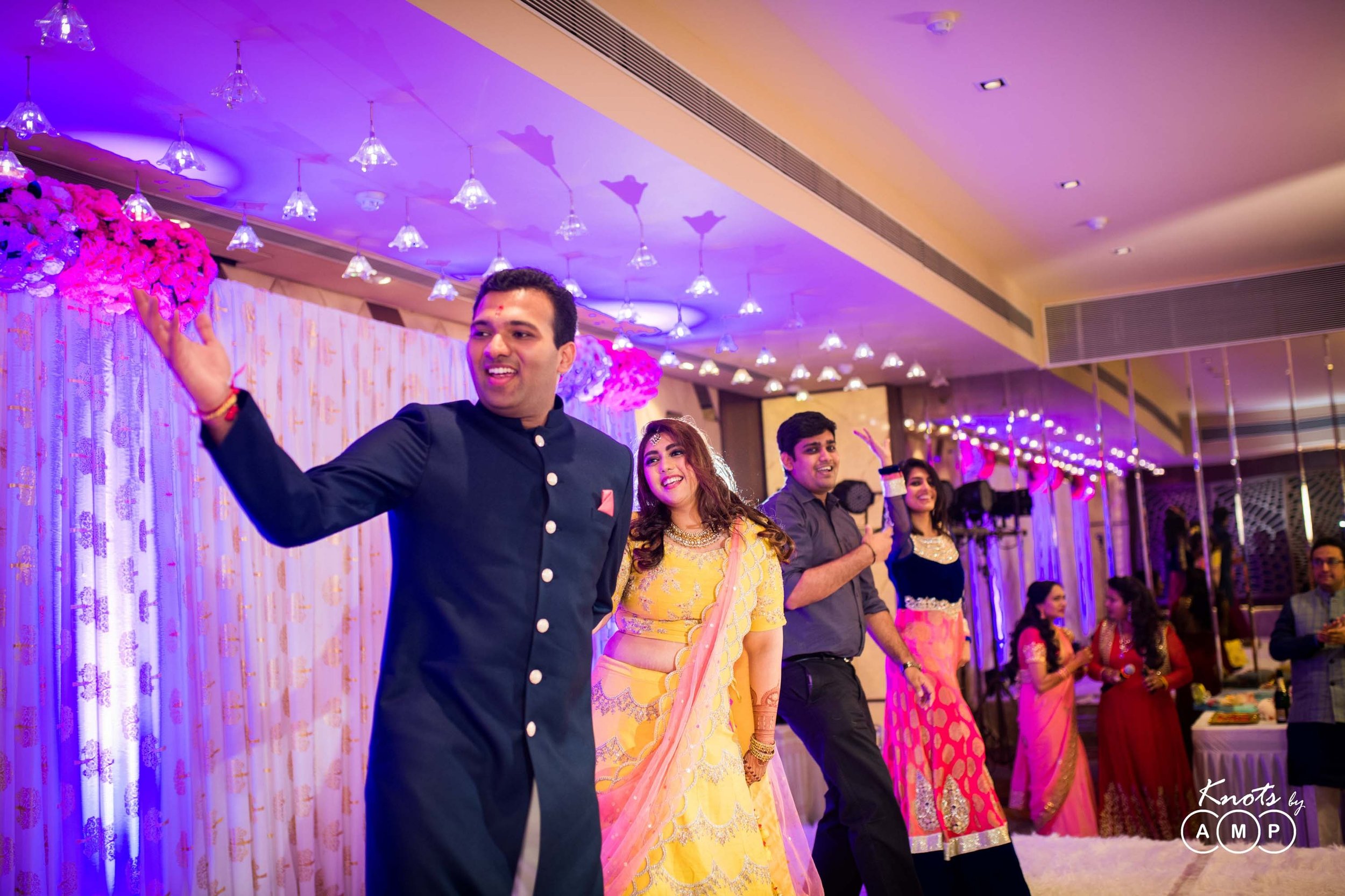 Gujarati-Engagement-in-Mumbai-39.jpeg