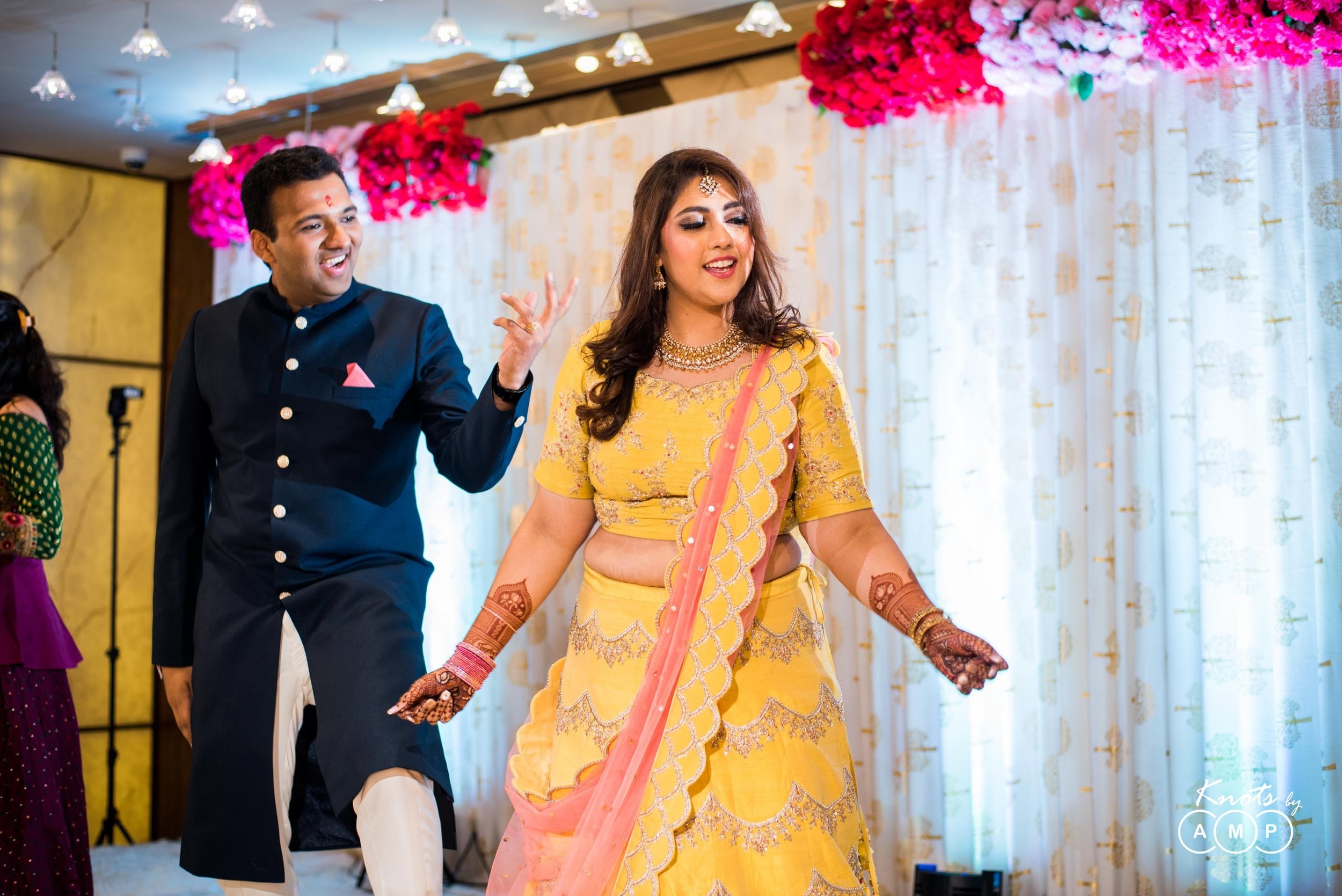Gujarati-Engagement-in-Mumbai-40.jpeg