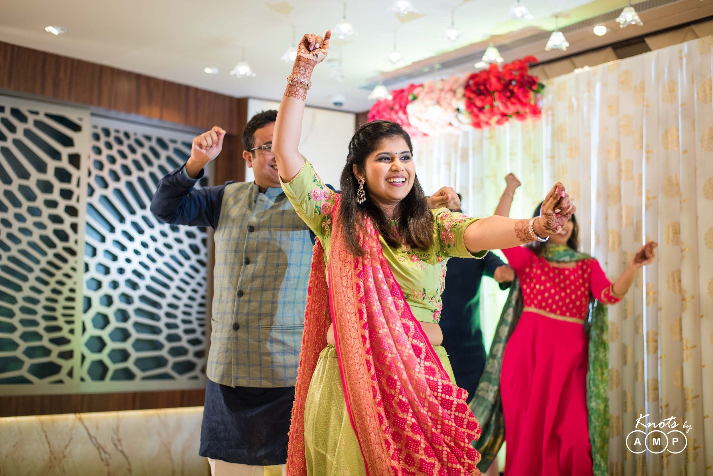 Gujarati-Engagement-in-Mumbai-43.jpeg