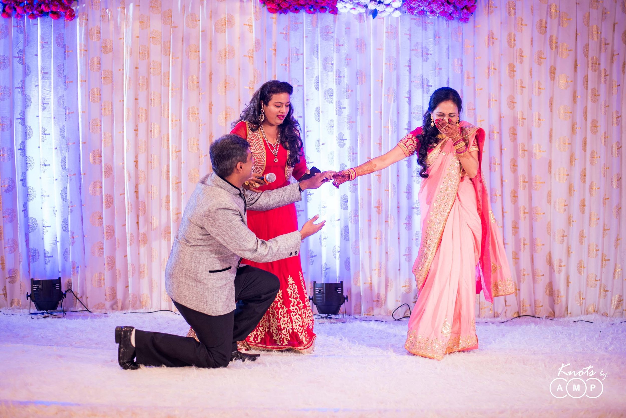 Gujarati-Engagement-in-Mumbai-54.jpeg