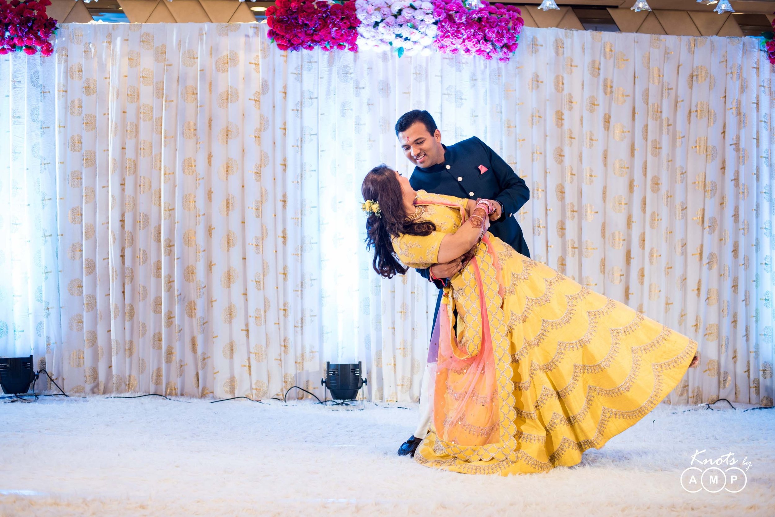 Gujarati-Engagement-in-Mumbai-60.jpeg