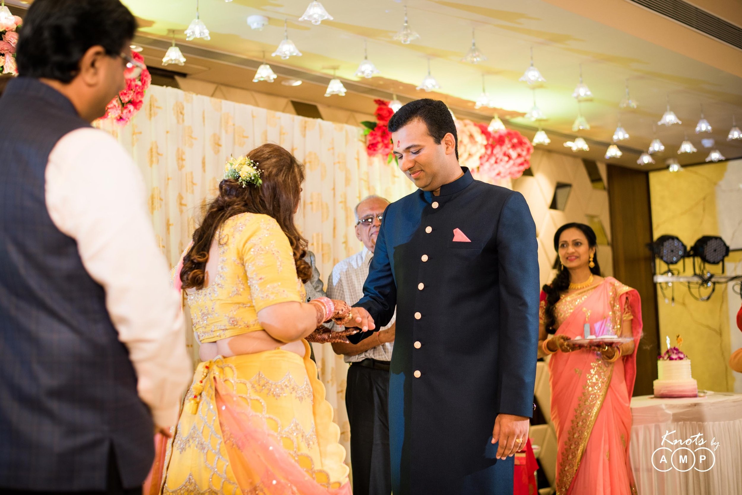 Gujarati-Engagement-in-Mumbai-70.jpeg