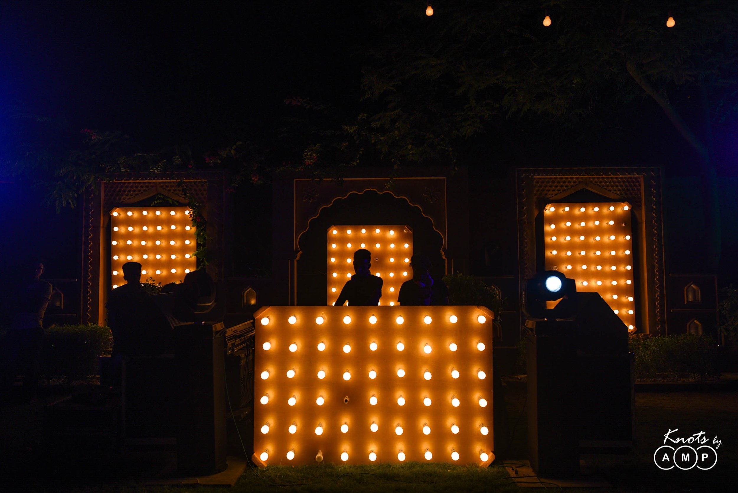 Jodhpur-Wedding-at-Bal-Samand-Lake-Palace-4-25.jpg