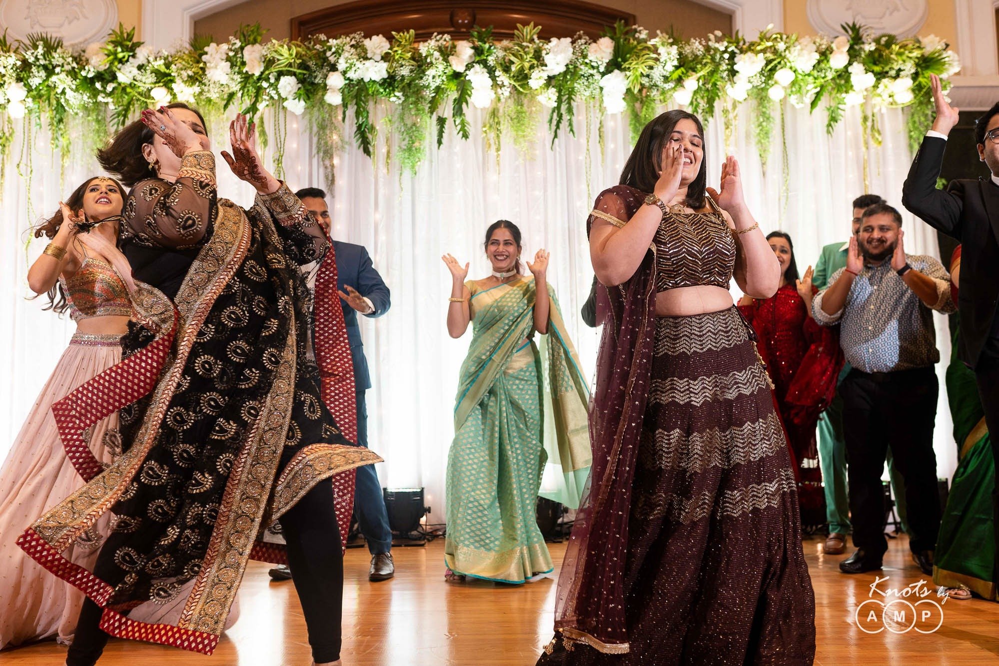 Intimate-Reception-in-ITC-Grand-Central-Lower-parel-18-of-30.jpeg
