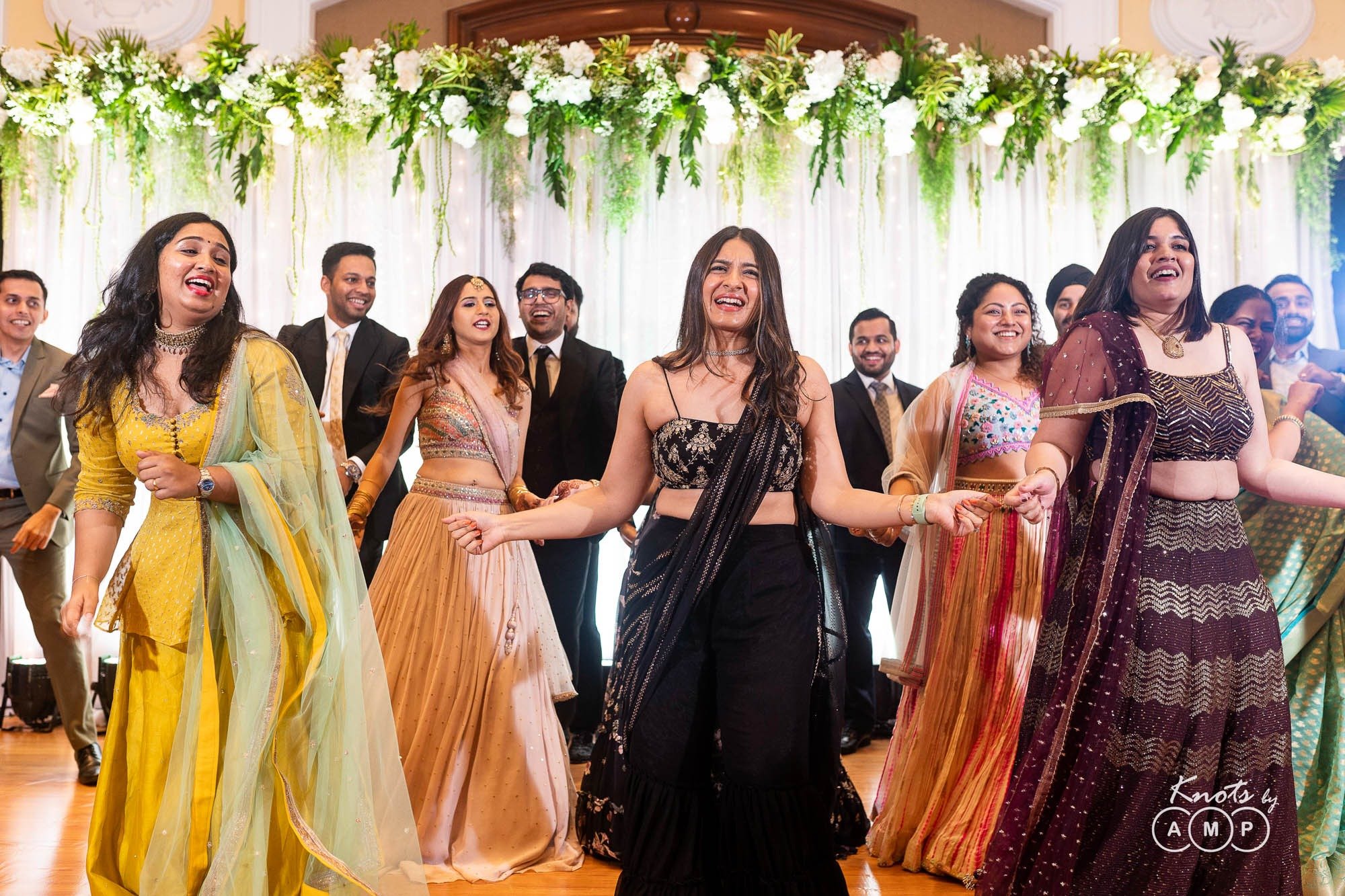 Intimate-Reception-in-ITC-Grand-Central-Lower-parel-20-of-30.jpeg