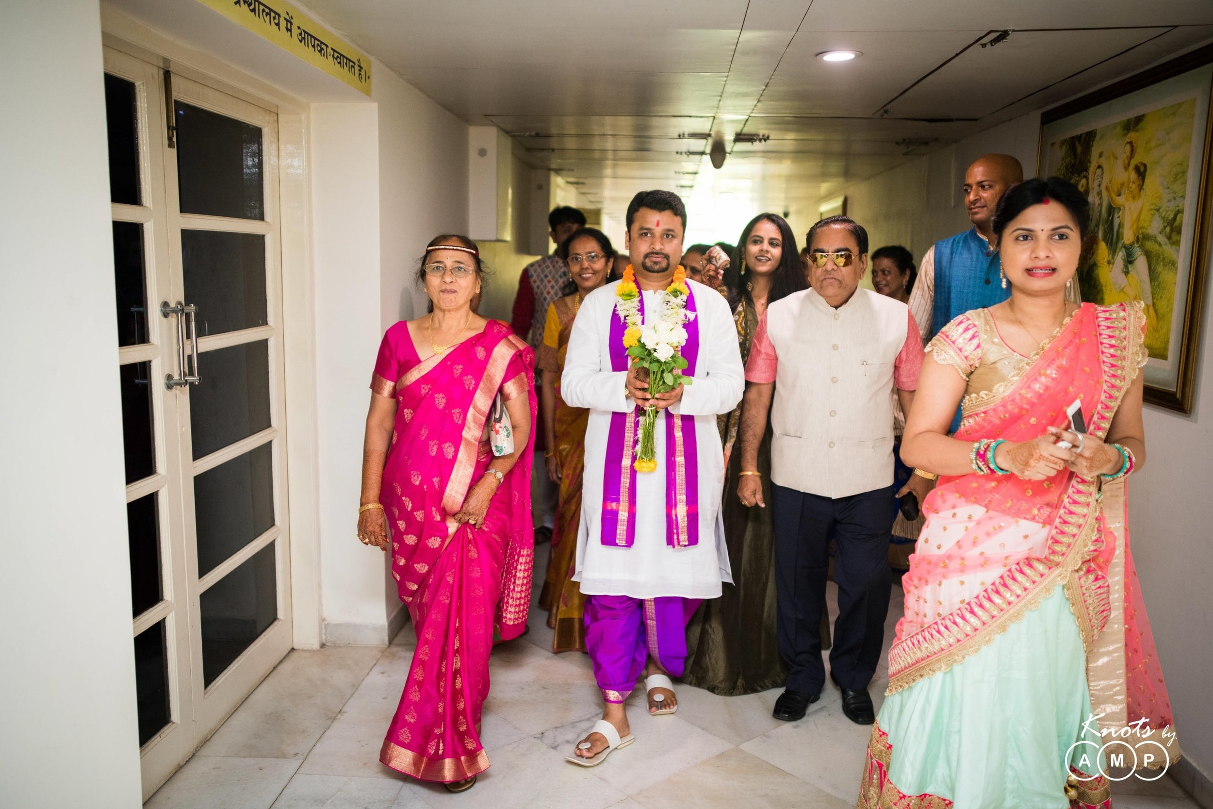 Wedding-at-Iskon-TempleJuhu-35.jpeg