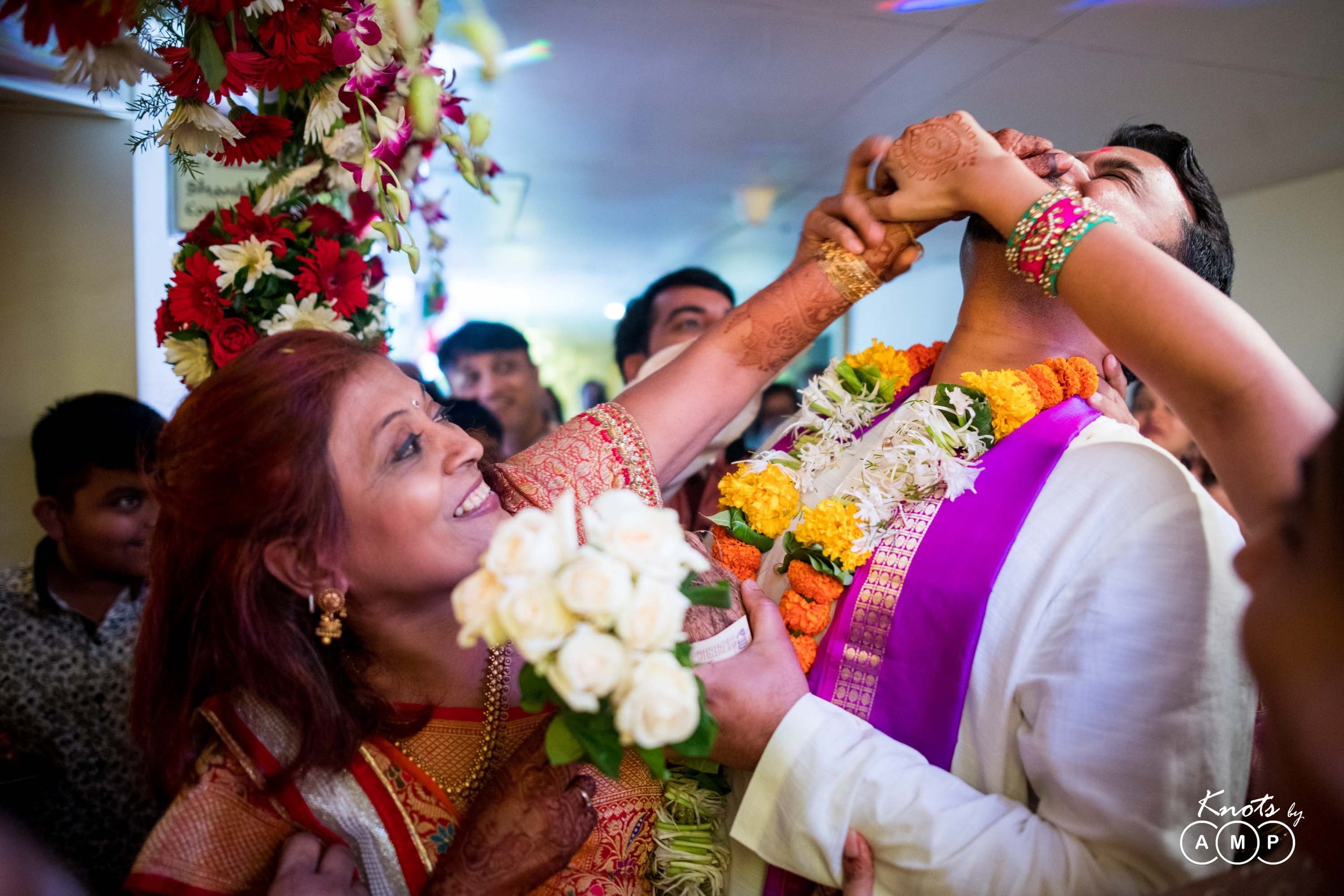 Wedding-at-Iskon-TempleJuhu-40.jpeg