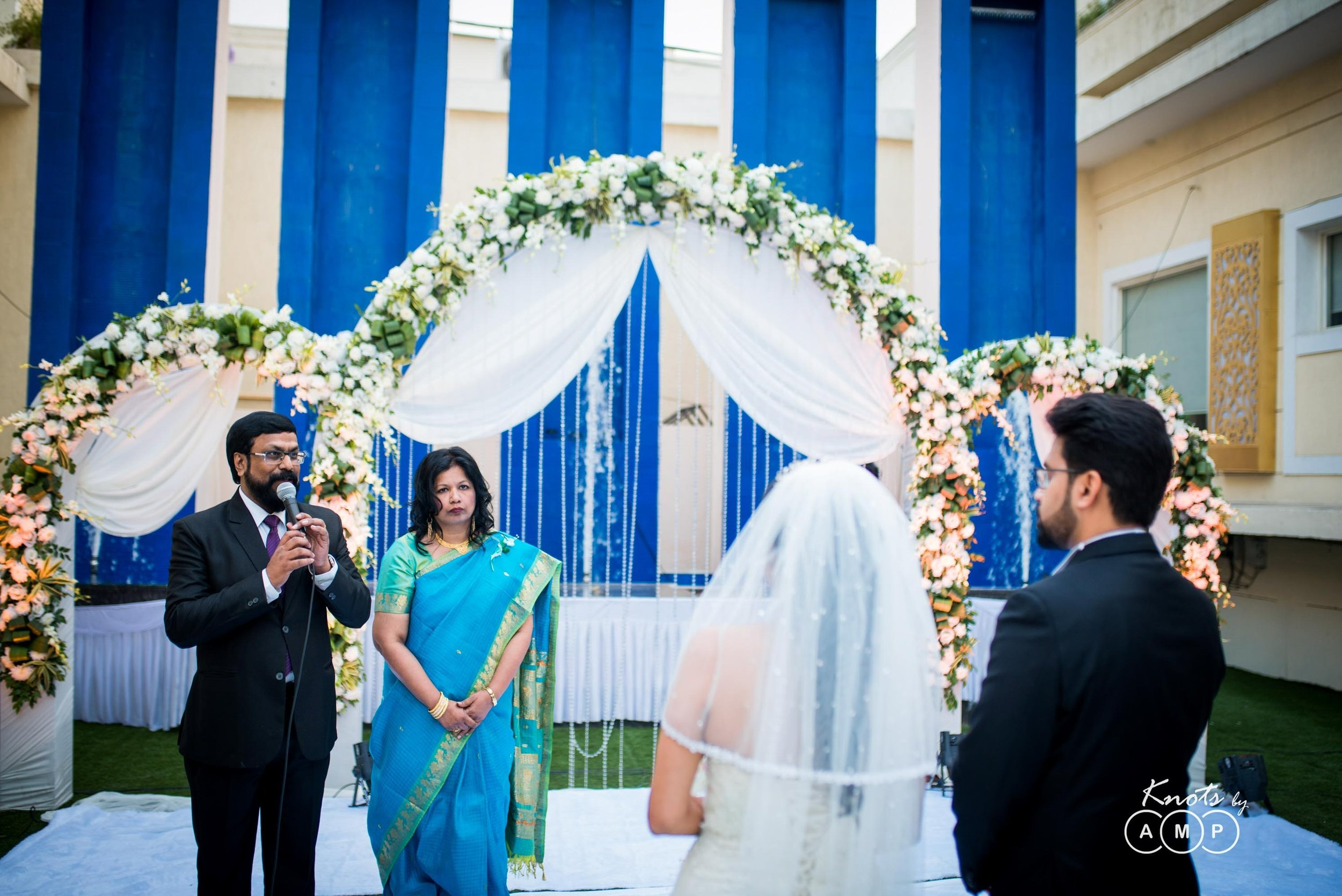 White-Wedding-in-Delhi-4-36.jpeg