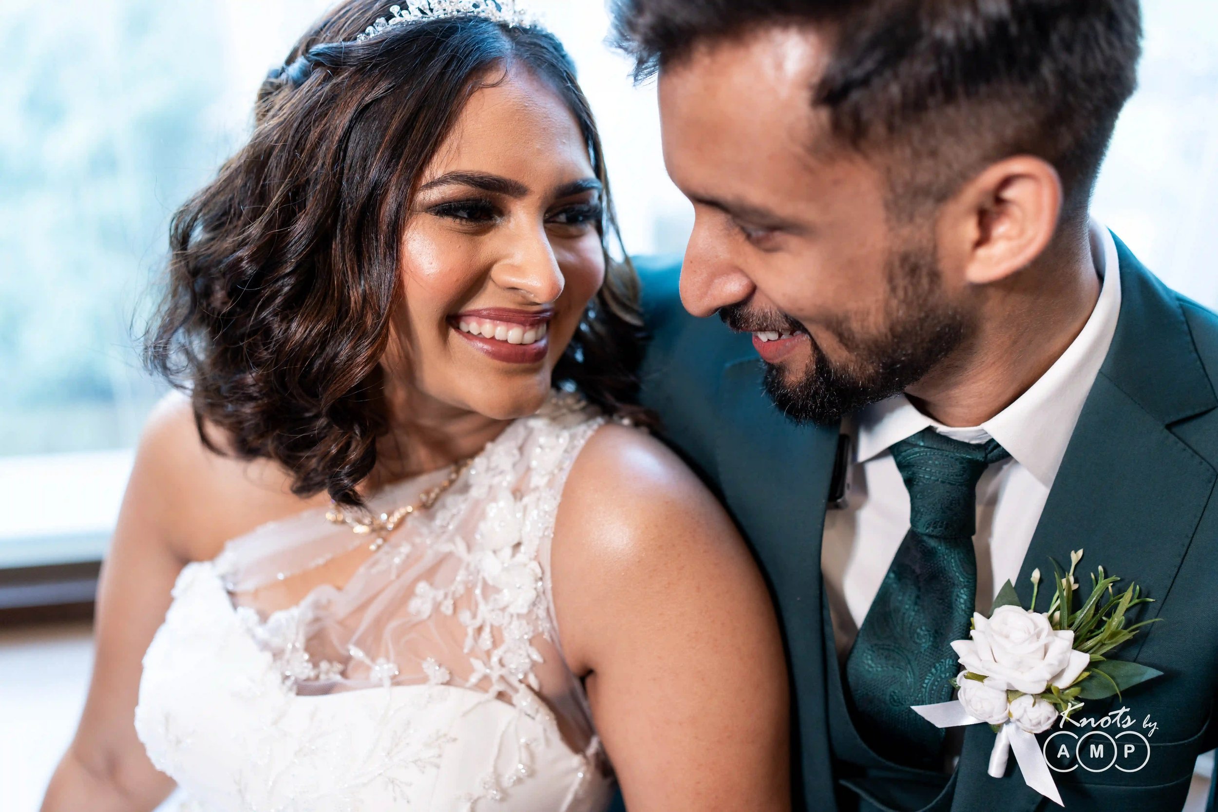 White-Wedding-In-Mumbai-28.jpeg