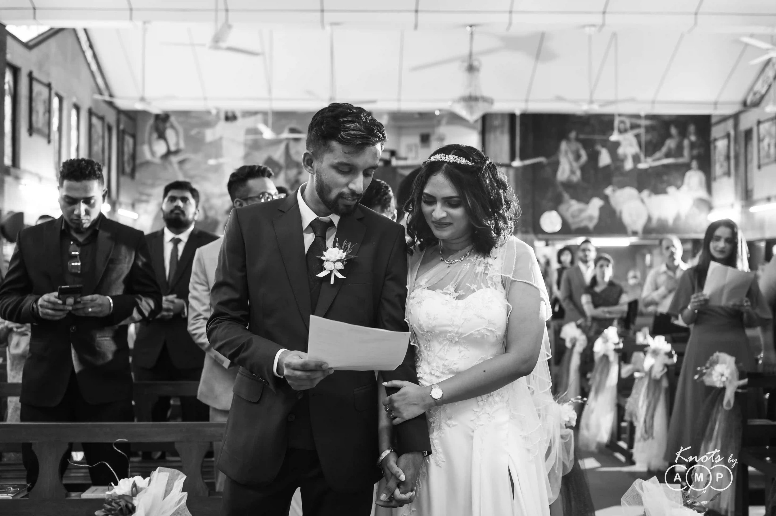 White-Wedding-In-Mumbai-35.jpeg