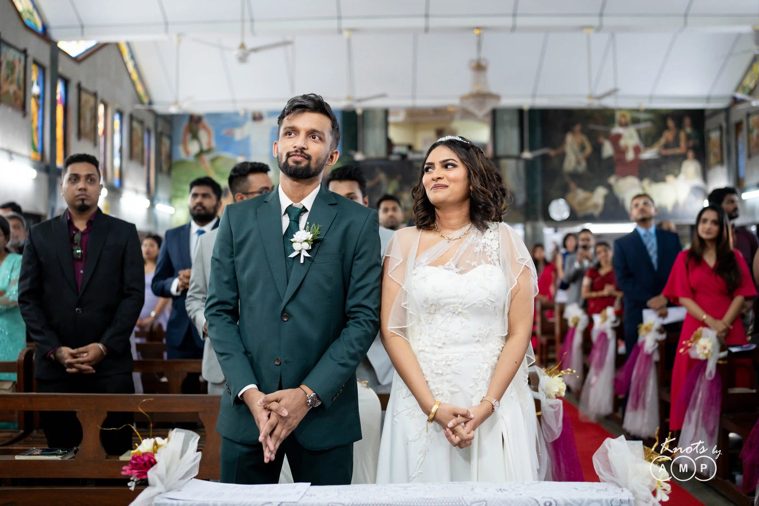 White-Wedding-In-Mumbai-40.jpeg