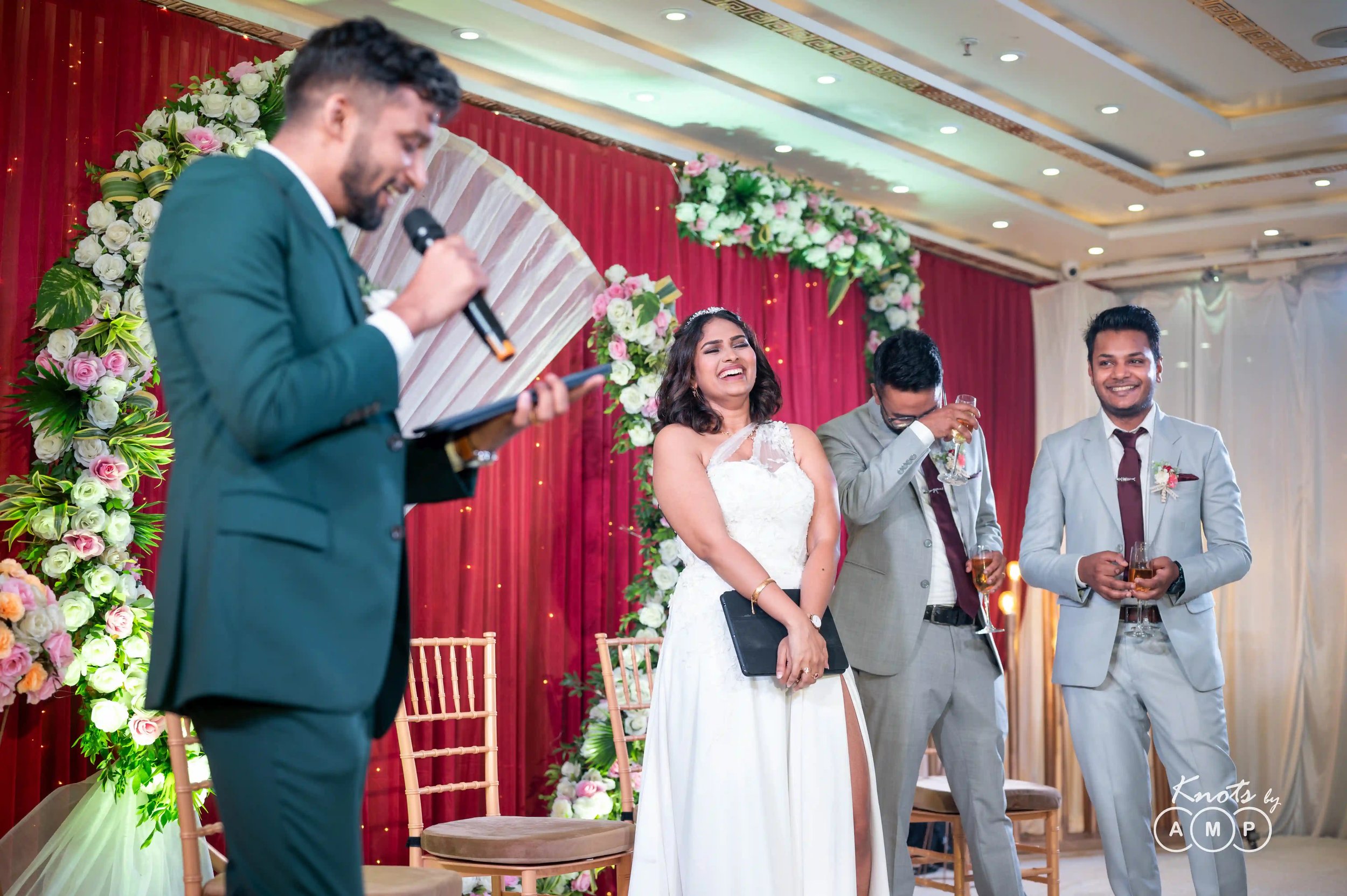 White-Wedding-In-Mumbai-70.jpeg