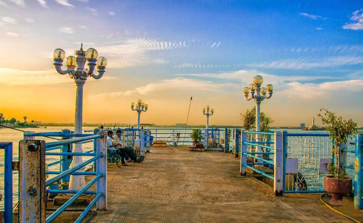 Lumbini_Park,_Hyderabad_20180806160809_20180806160909.jpg
