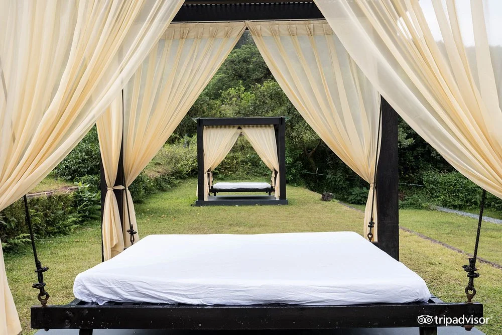 cabanas--v18063171.jpg