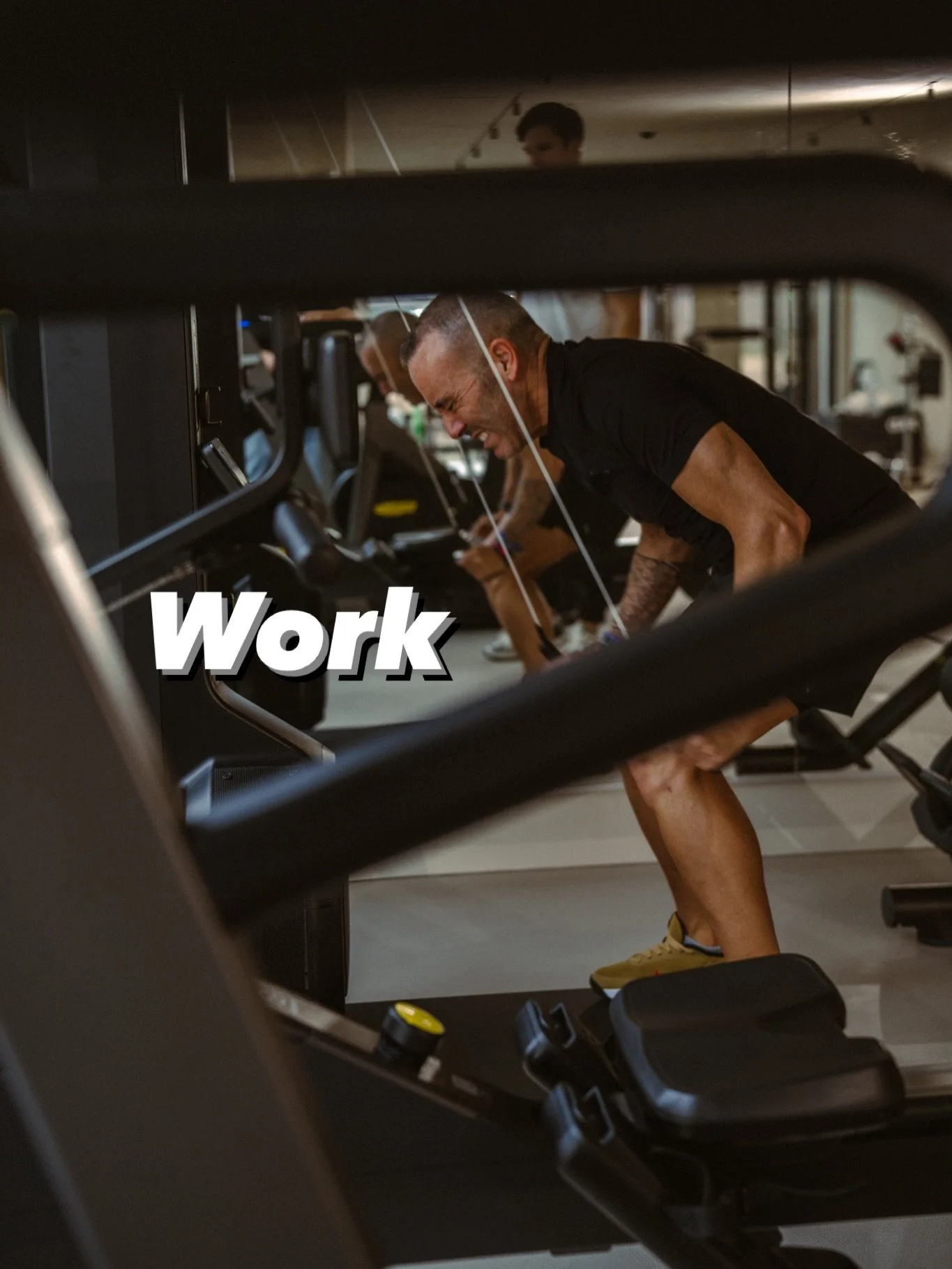 Work until it&rsquo;s done.

Vandaag was zo&rsquo;n training waarbij alles in hem zei om te stoppen. Zijn armen trilden bij de laatste set en zijn grip liet bijna los. Niemand die het zou merken als hij het daarbij liet. Maar hij zou het weten.

Dus 