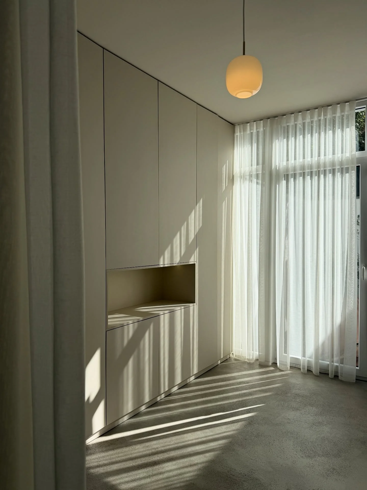 Simplicity is an art — light fills the room with calm. A quiet space that restores balance and offers clarity to recharge.