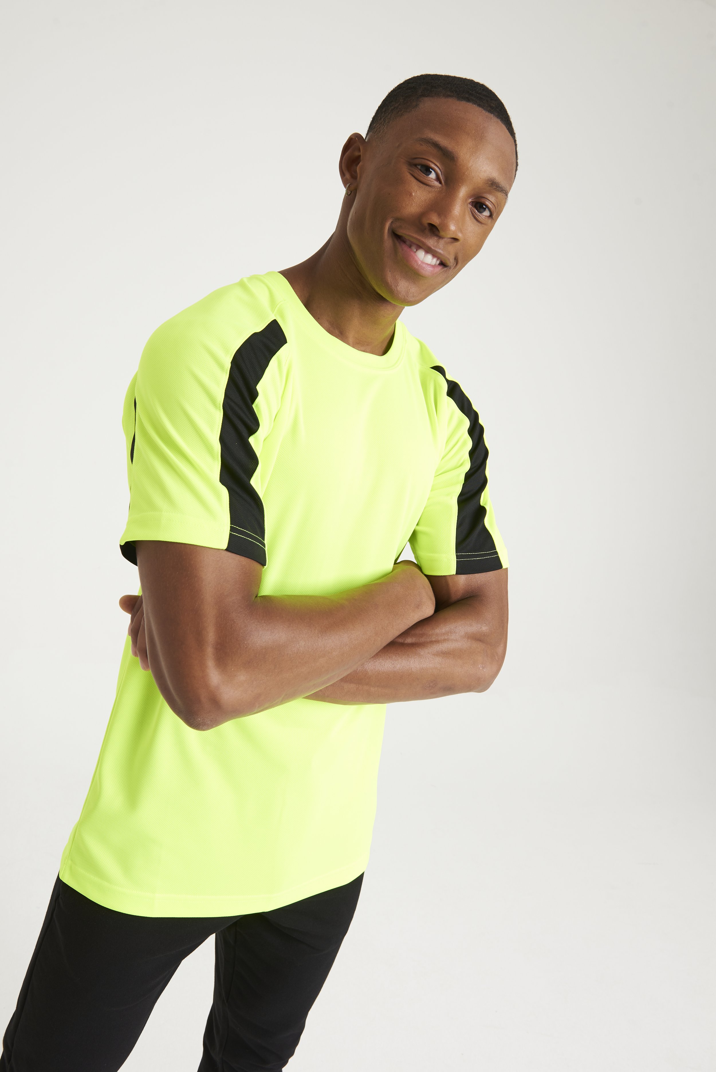 JC003_electric_yellow_jet_black_JC082_Jet_black_063.jpg