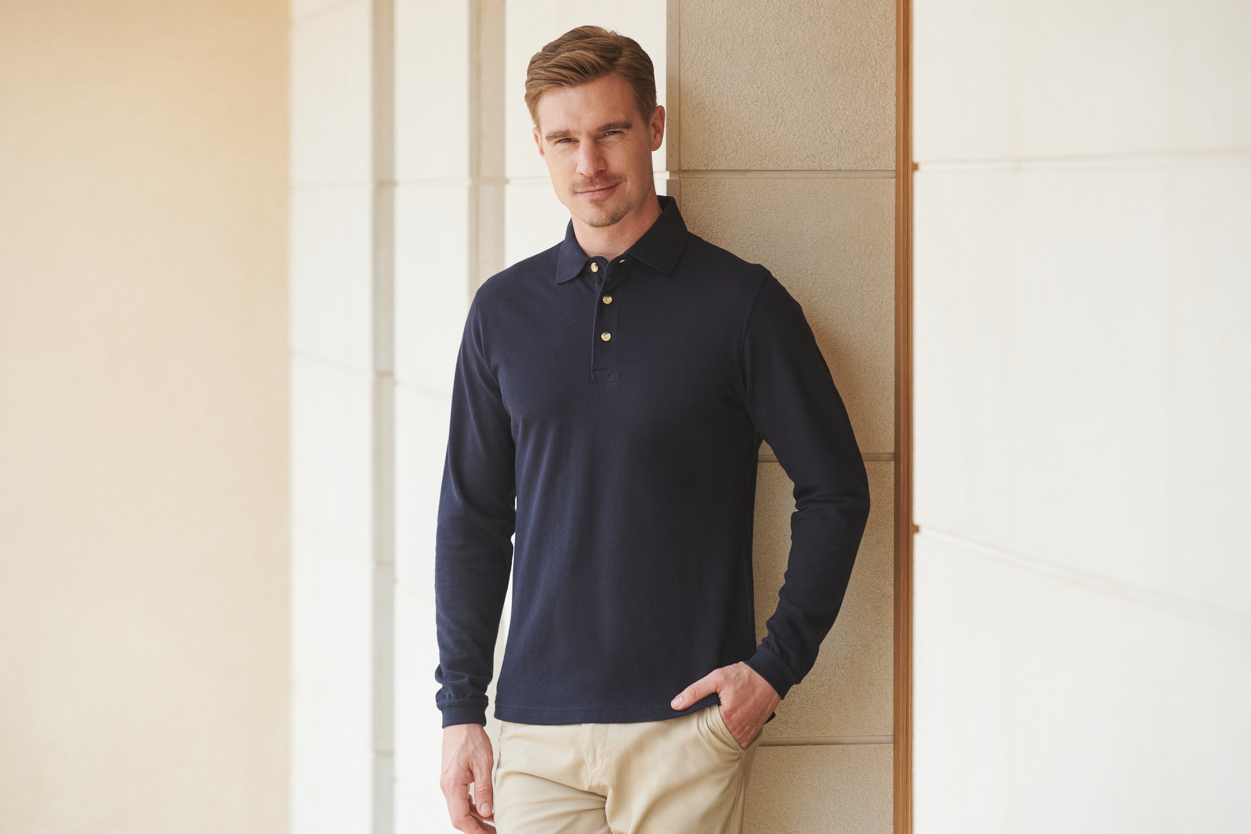 H105_NAVY_25_01_DISTRIBUTOR_noexpiry.jpg