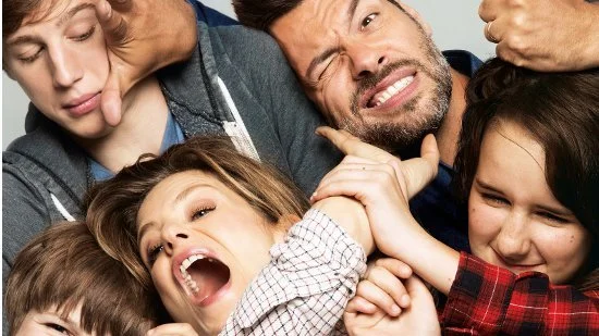 Contrat de travail, contrat de mariage : aucun ne dit toute la relation