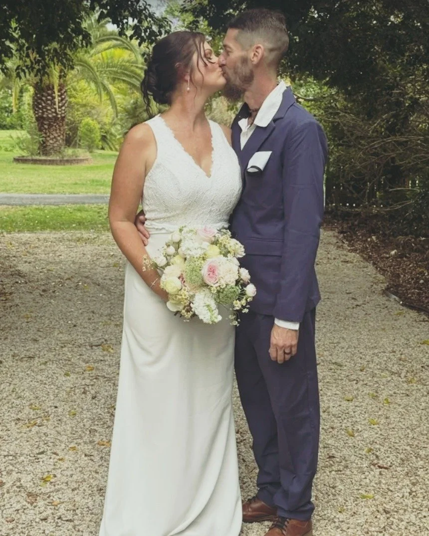 Bouquet from a recent October wedding 🩷

#pinkpetalsbrisbane #weddingbouquet #bridalbouquet #brisbanebride #weddingflorist #brisbaneweddingflowers #weddingflowers #bouquet #springbouquet #bride #justmarried #elopementflowers #microweddingflowers #br