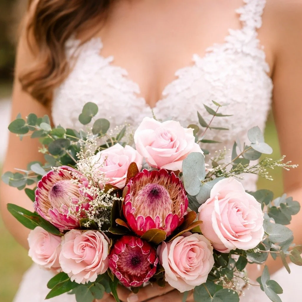 Native wedding bouquet from an elopement last year 🩷

Still looking for a wedding florist?  I do elopements, bridal party only florals and small weddings, link in bio to get in touch.

#nativeweddingbouquet #brisbanebrides #brisbaneweddingflowers #w