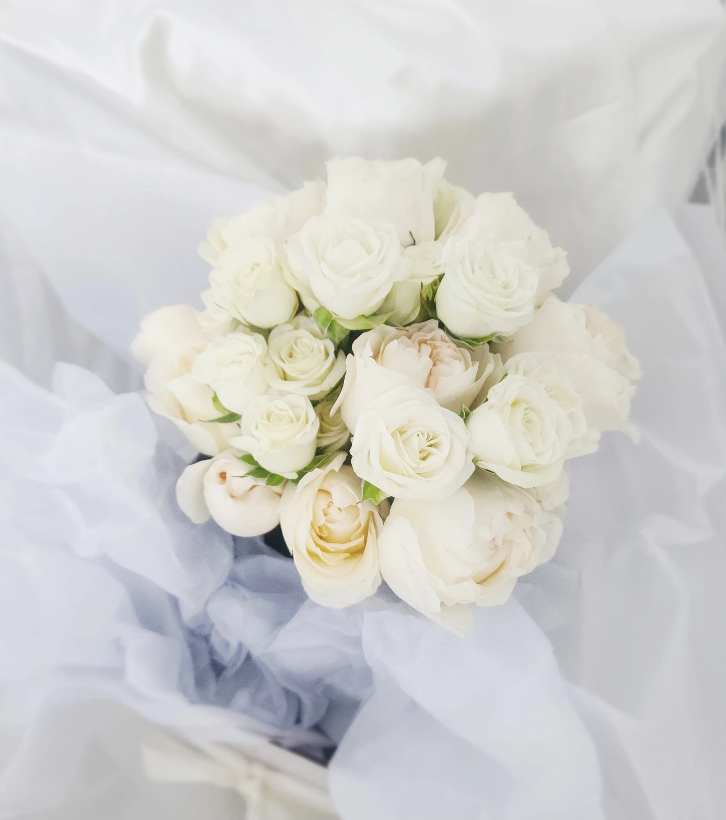 White_Wedding_Bouquet.jpg
