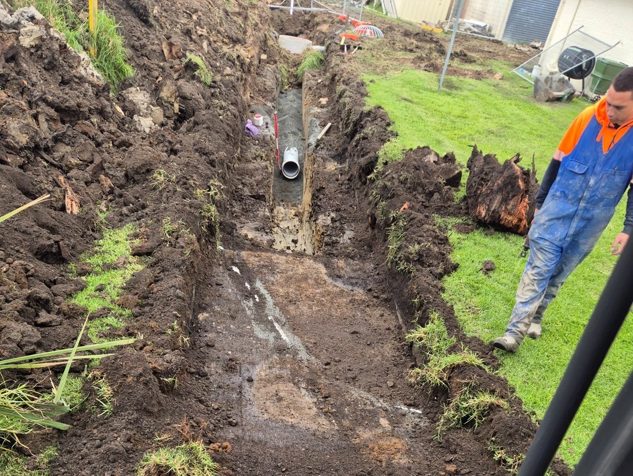 digging in a pipe.jpg