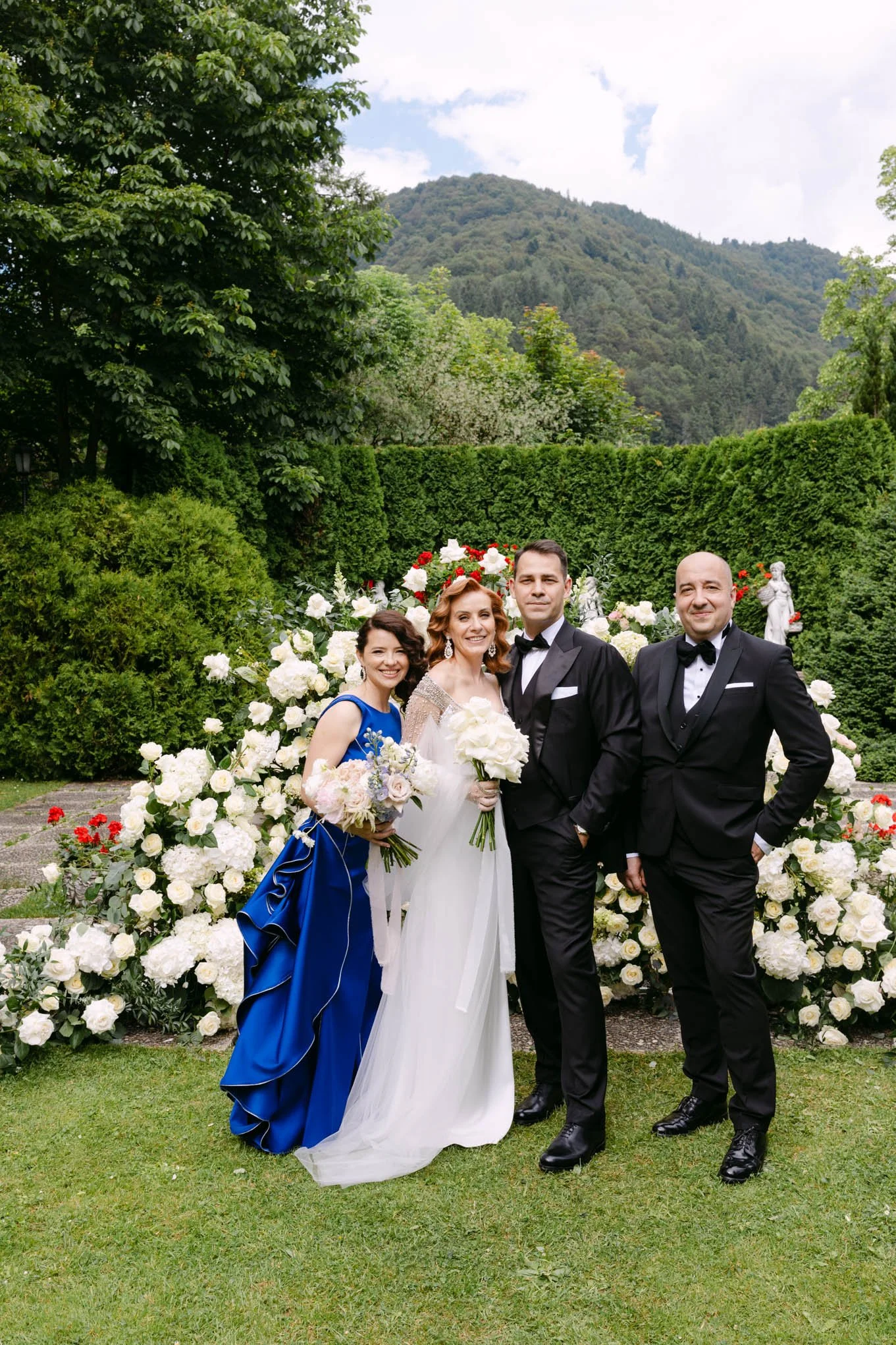 Wedding posing in  Tuscany style garden venue. The wedding looks like from Italy, that is a destination wedding country for american couple!