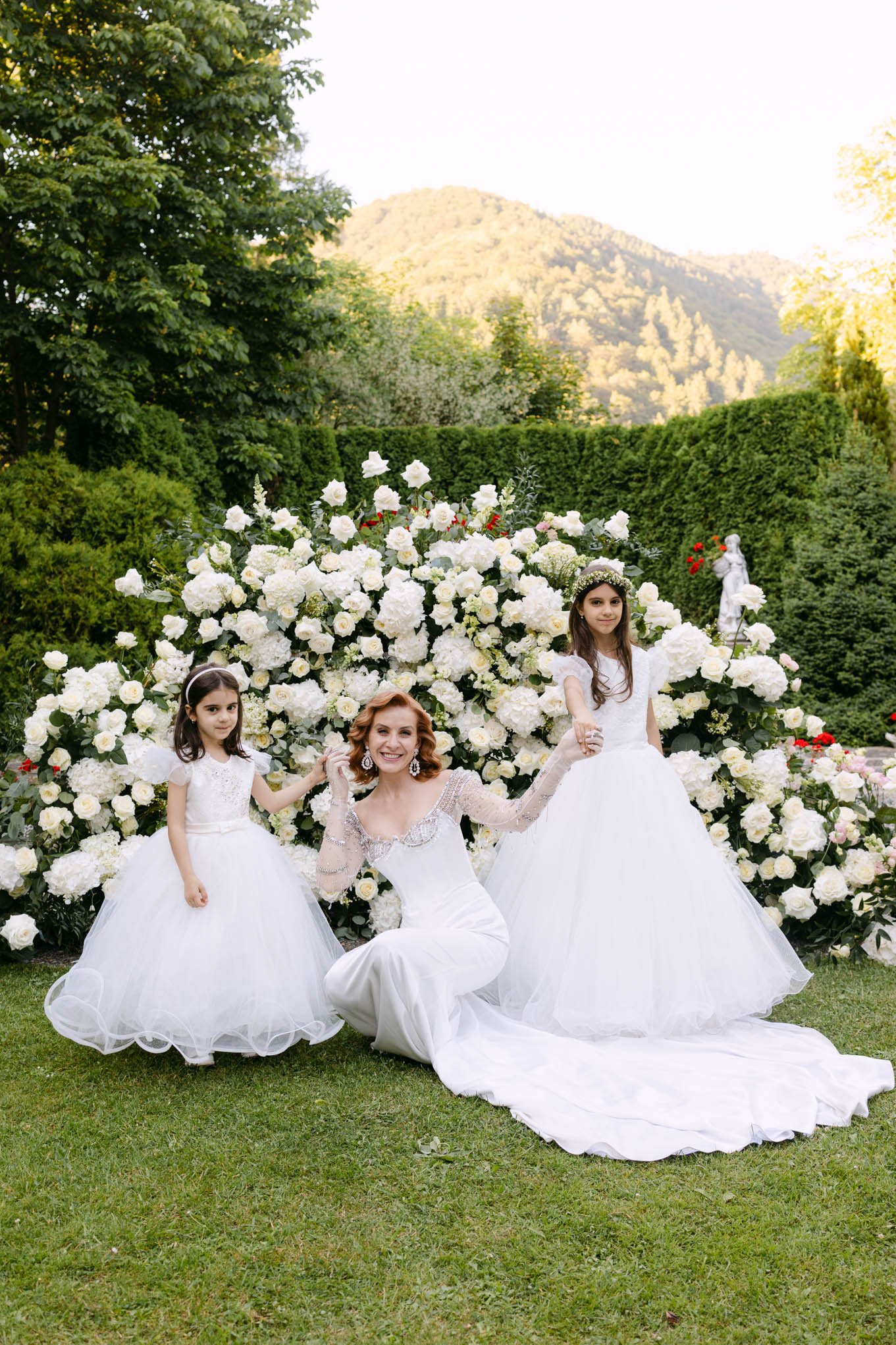 Bridal scene, on a Tuscany style garden!