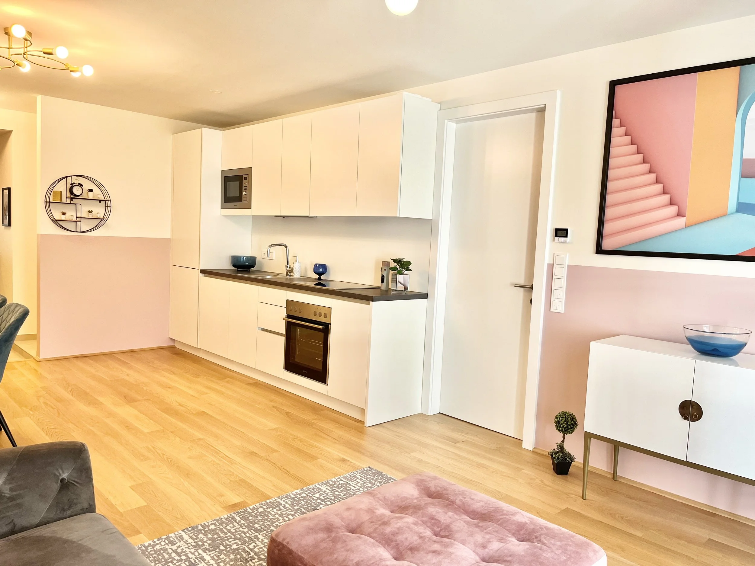 Kitchen 2.jpg