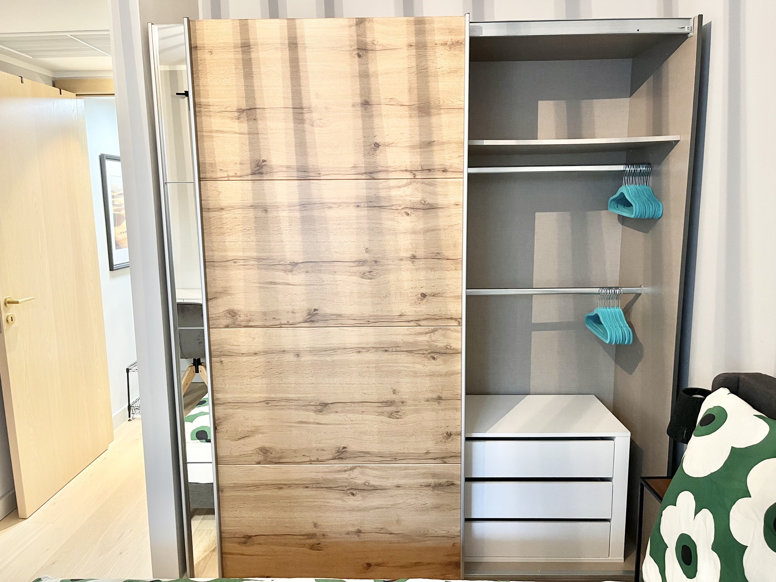 Bedroom 2 Wardrobe 2.jpeg