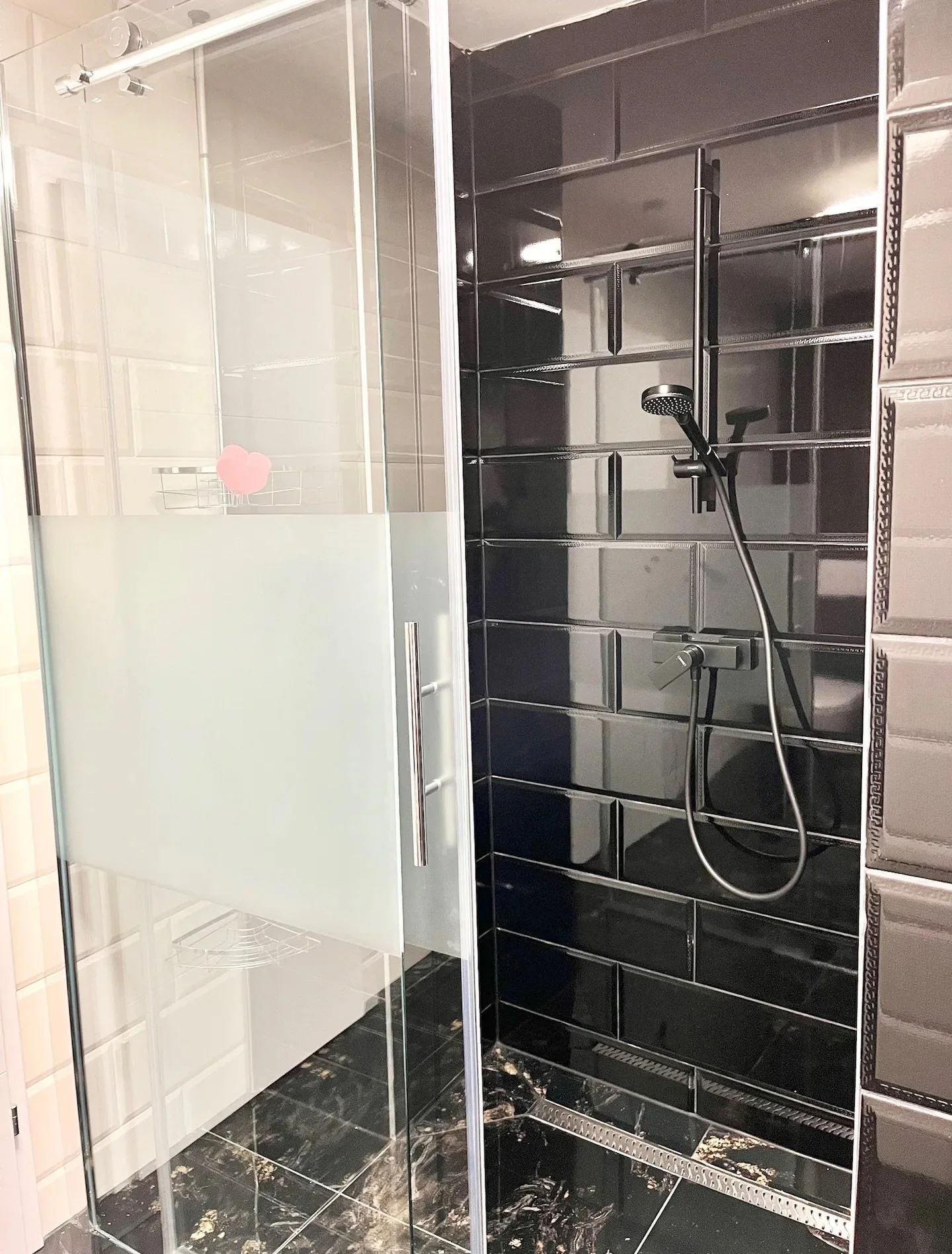 Bathroom 1 Walk In Shower.jpeg