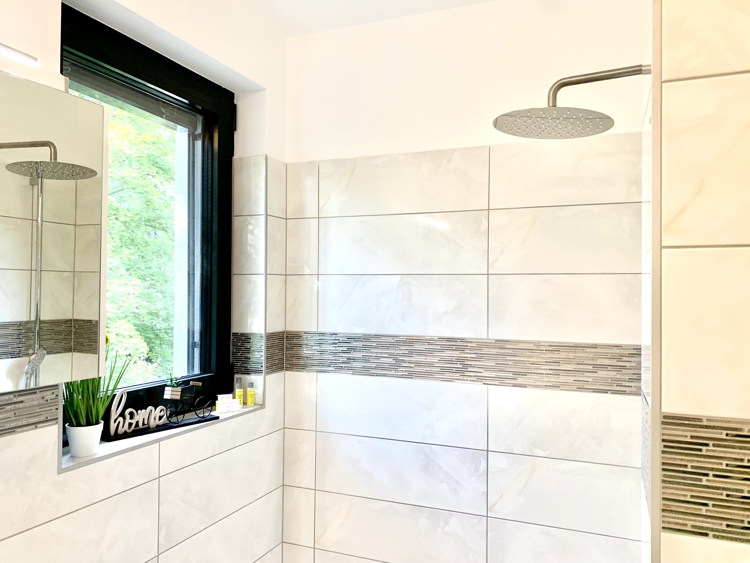 Master Bathroom 2.jpg