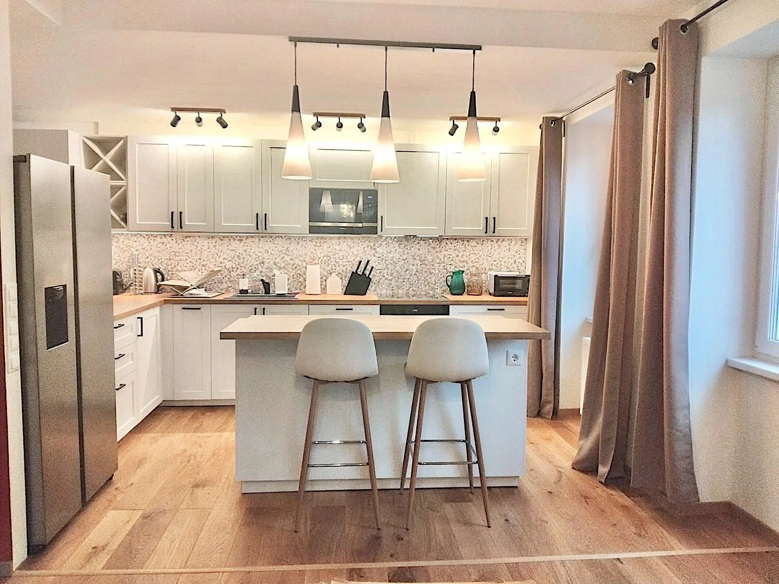 Kitchen 3.jpg