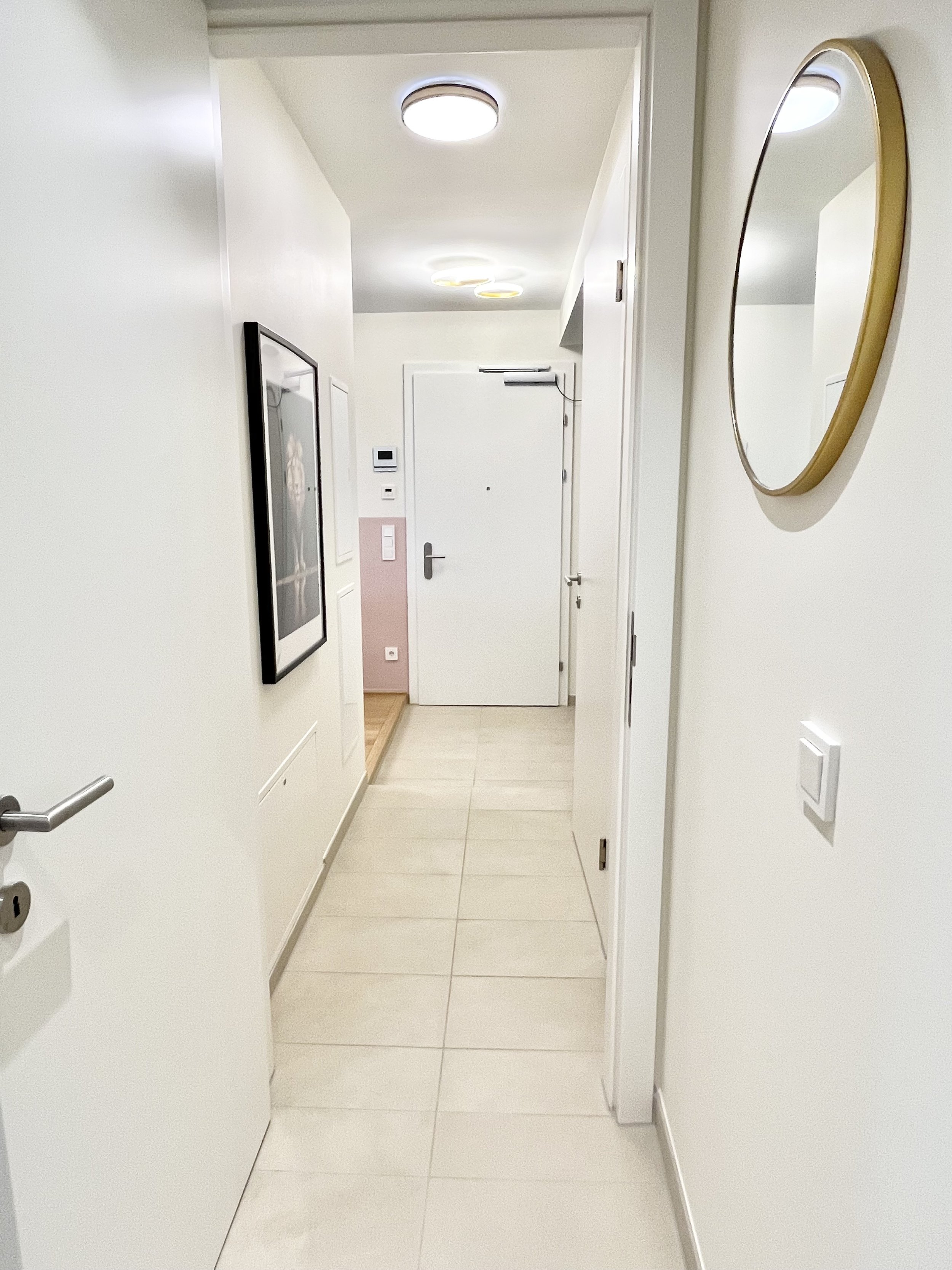 Hallway.jpg