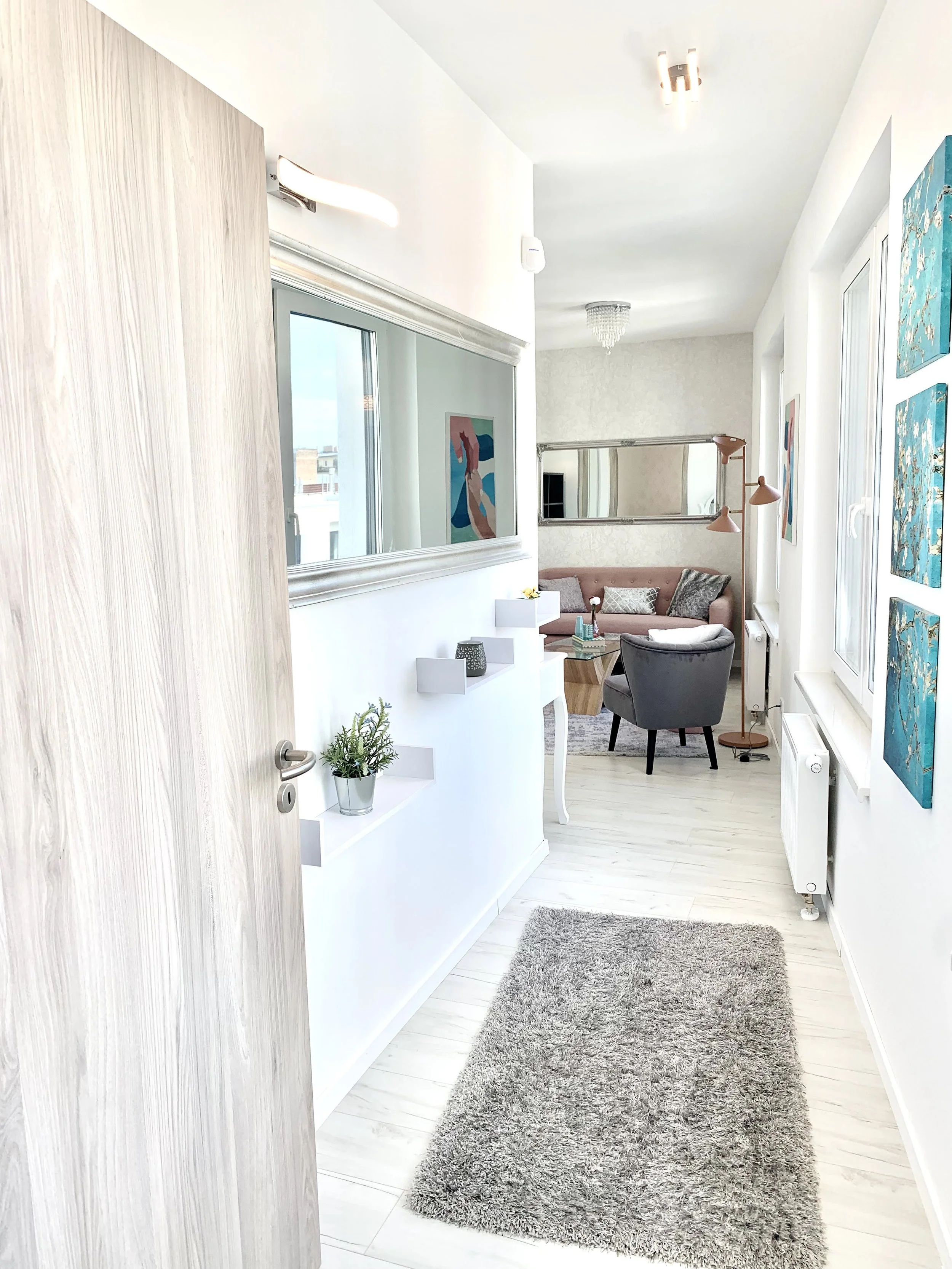 Entrance Hallway.jpg